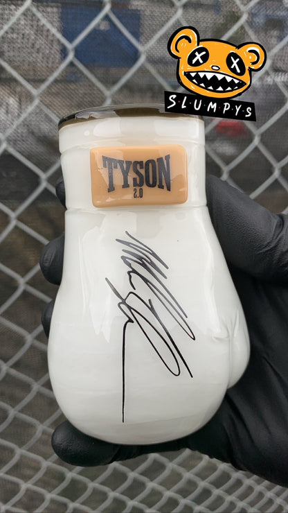 Tyson 2.0 - White Boxing Glove 5.5" Hand Pipe