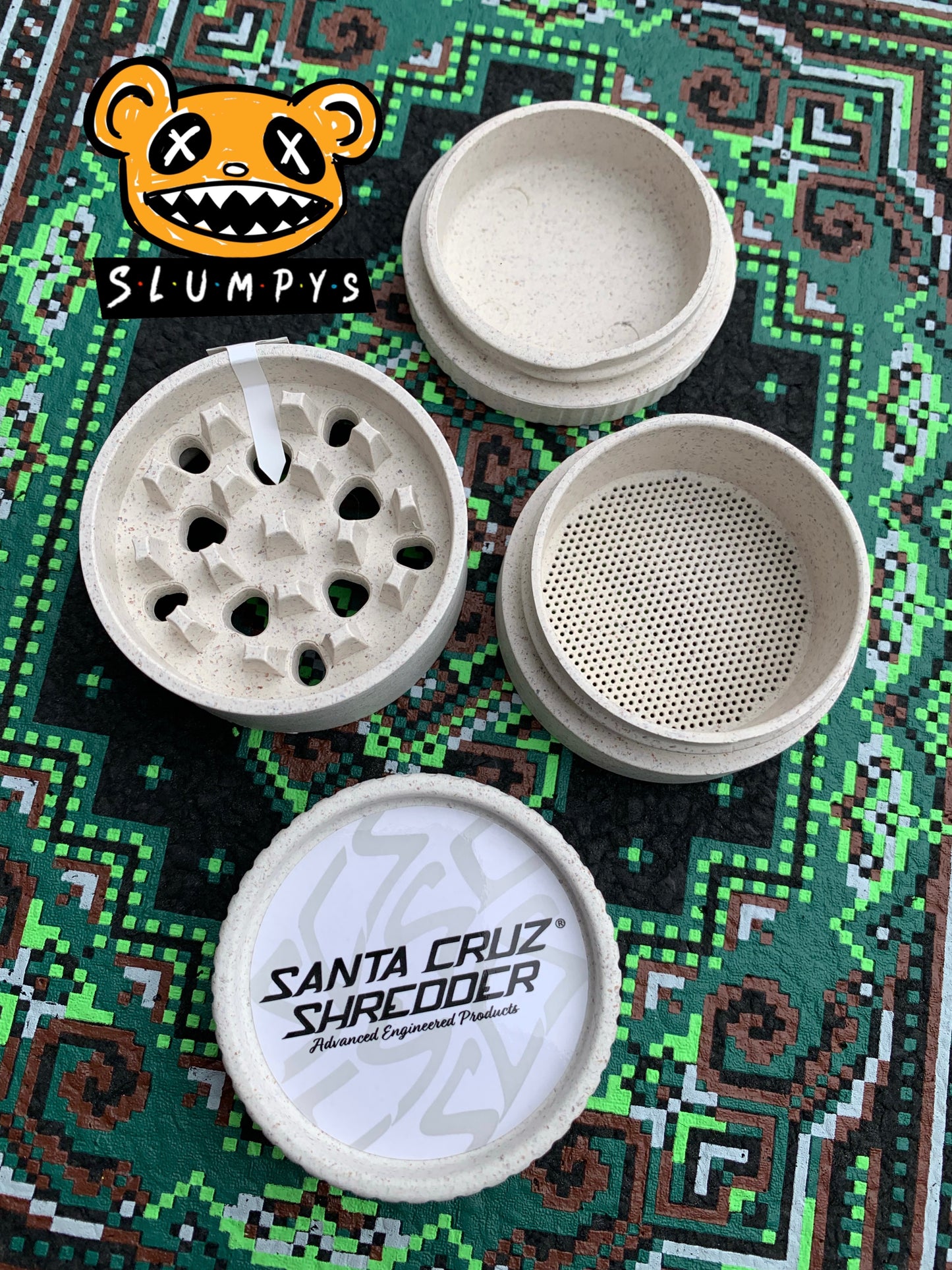 Santa Cruz Shredder - 4 Pc Hemp Grinder (White)