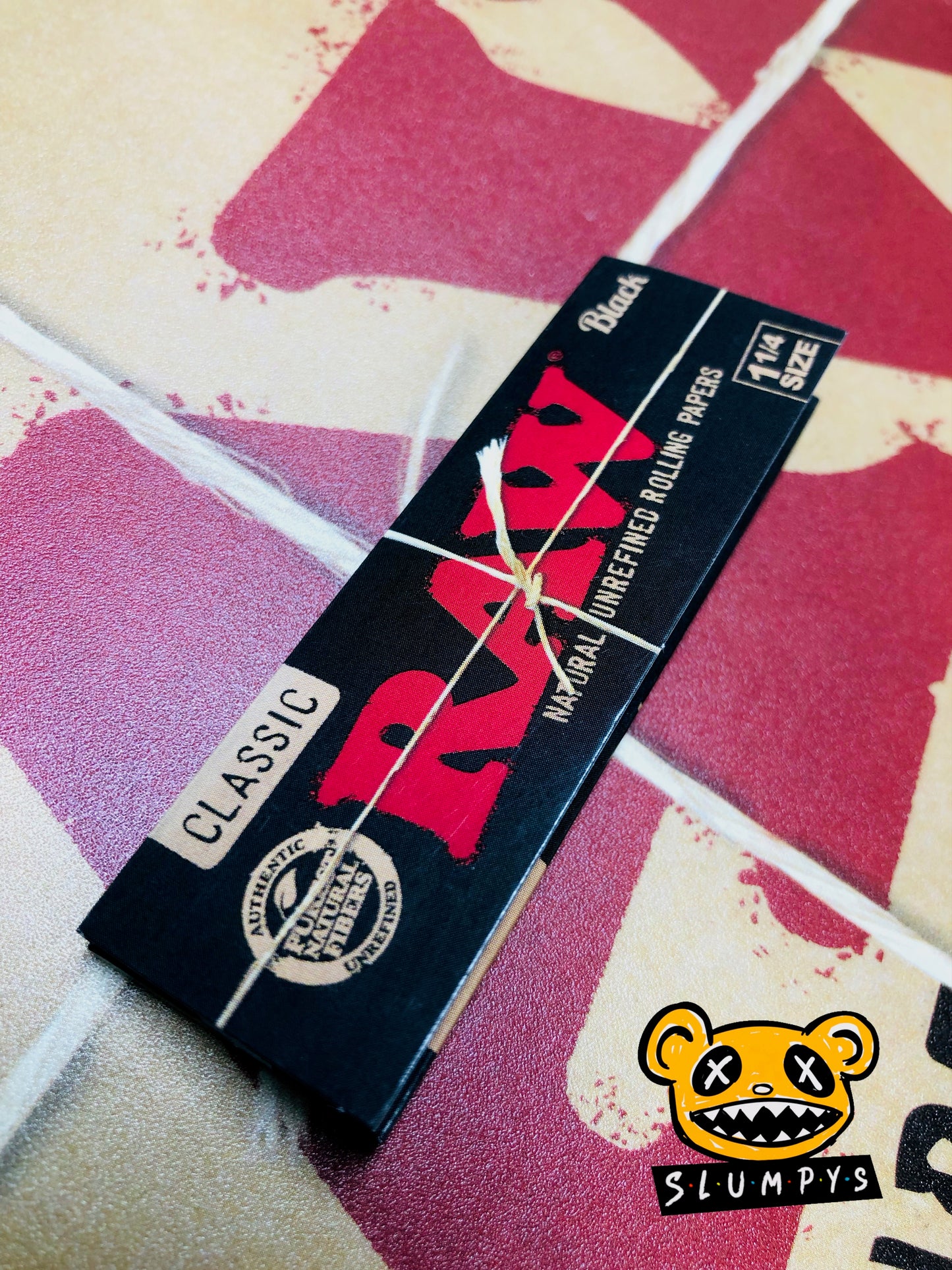 RAW - Classic Black 1 1/4 Papers