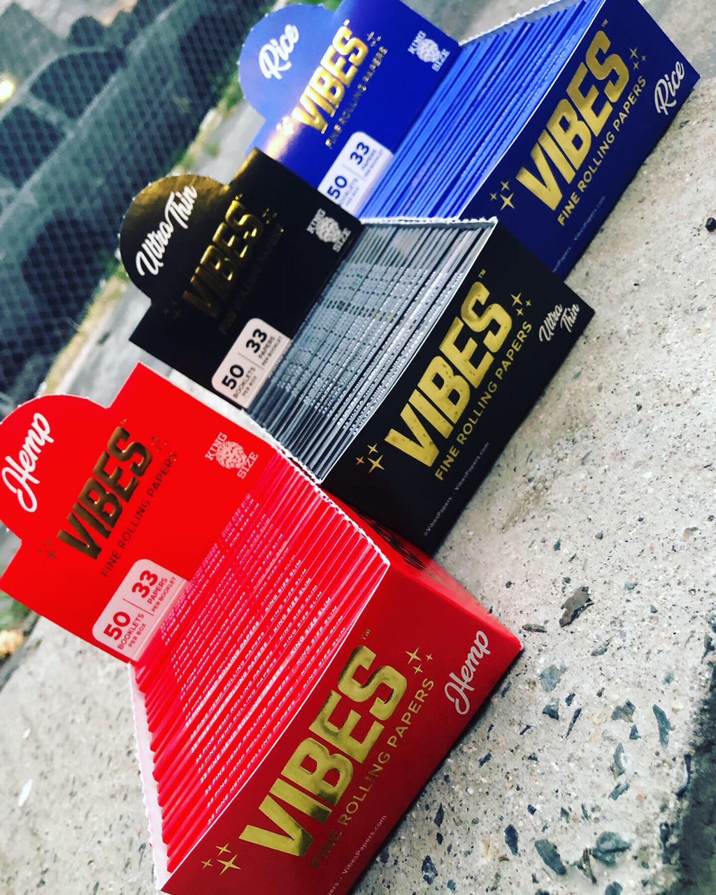 VIBES King Size Rolling Papers