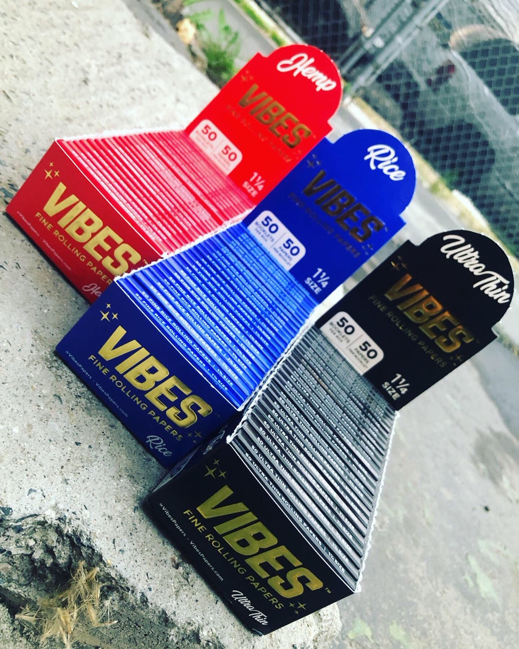 VIBES 1 1/4" Rolling Papers